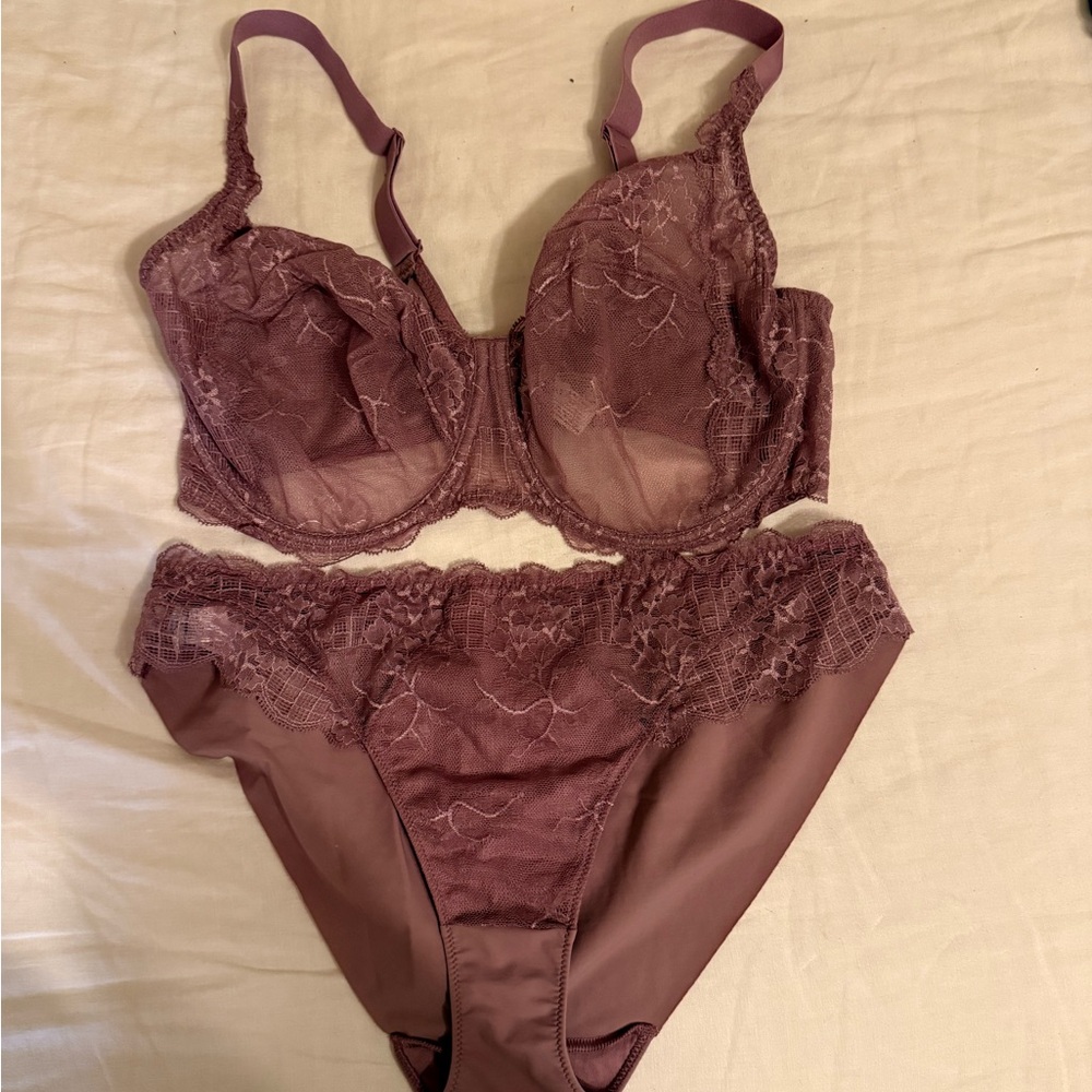 Simone Perele Underwire Bra and Panty Set - lavender 36G